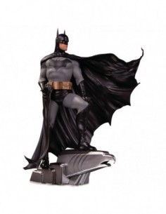 Estatua Batman War on Crime...